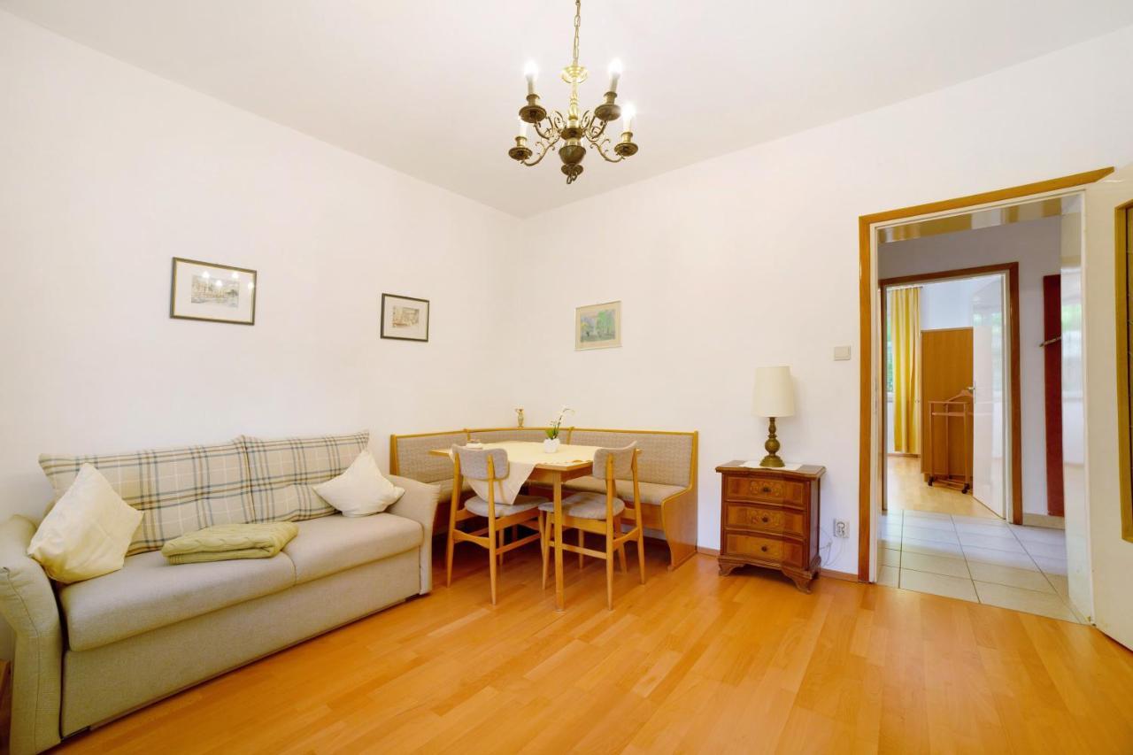 Villa Sabine - Berta Merano Bagian luar foto