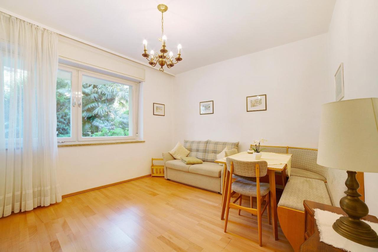 Villa Sabine - Berta Merano Bagian luar foto